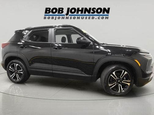 Mosaic Black Metallic 2025 Chevrolet Trailblazer LT