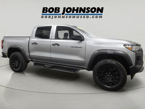 Sterling Gray Metallic 2024 Chevrolet Colorado Trail Boss