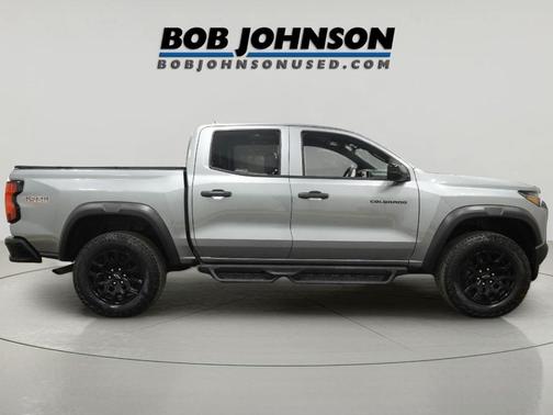 Sterling Gray Metallic 2024 Chevrolet Colorado Trail Boss