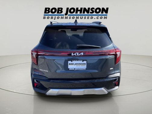 Gravity Gray 2024 Kia Seltos EX