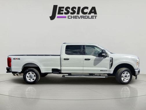 Avalanche Gray 2025 Ford F-250 XLT