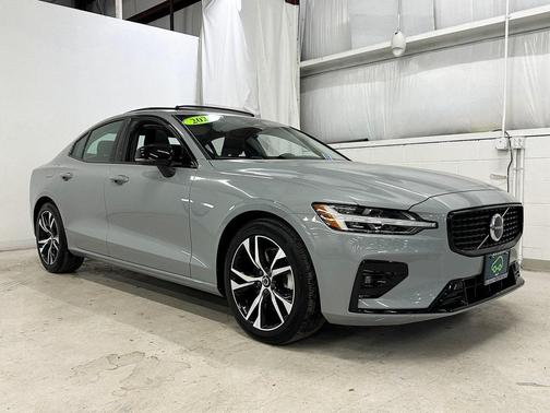 2025 Volvo S60 B5 Core