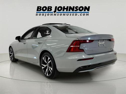 2025 Volvo S60 B5 Core