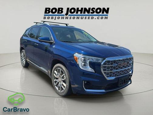 Marine Metallic 2022 GMC Terrain Denali