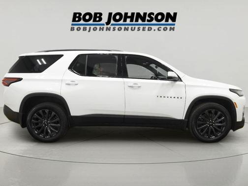 Summit White 2023 Chevrolet Traverse RS