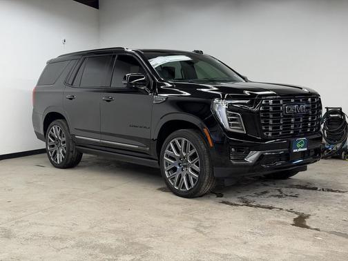 Onyx Black 2025 GMC Yukon Denali Ultimate