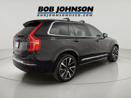 Onyx Black Metallic 2023 Volvo XC90 B5 Plus