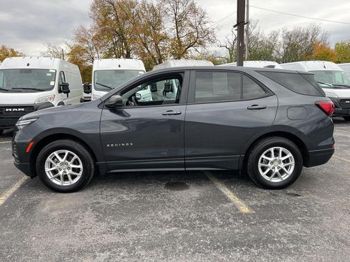 2022 Chevrolet Equinox LS