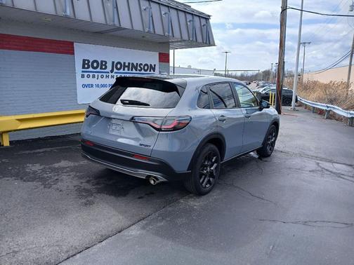 Urban Gray Pearl 2023 Honda HR-V AWD Sport