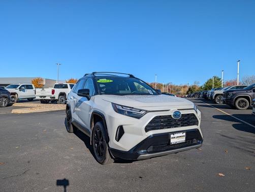 2023 Toyota RAV4 Hybrid SE