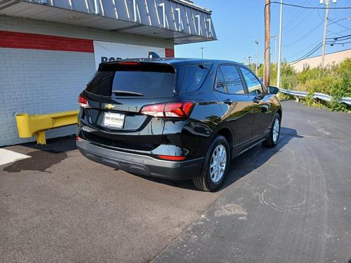 2023 Chevrolet Equinox LS