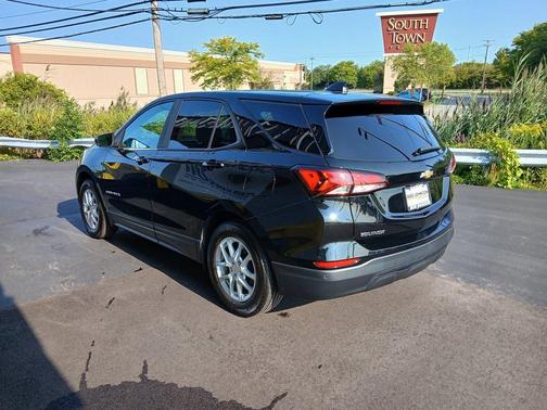 2023 Chevrolet Equinox LS