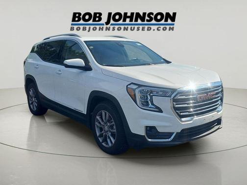 Summit White 2024 GMC Terrain SLT