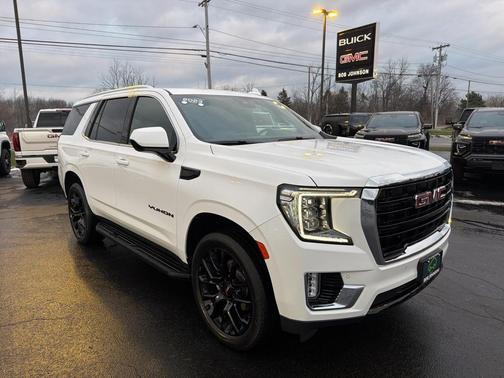 2023 GMC Yukon SLE