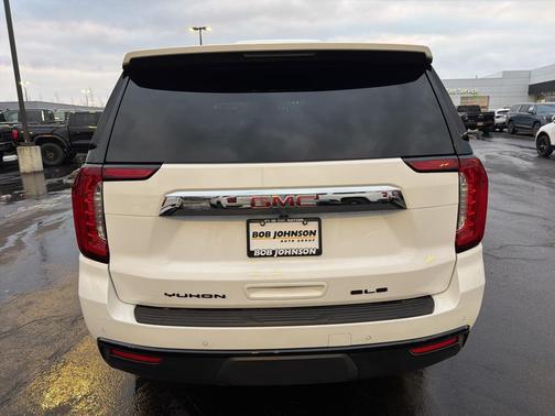 2023 GMC Yukon SLE