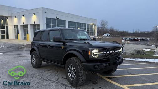 Shadow Black 2025 Ford Bronco Badlands