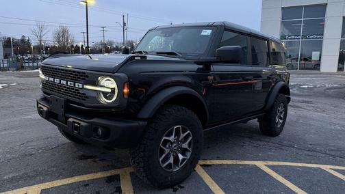 Shadow Black 2025 Ford Bronco Badlands