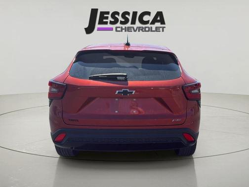 Cayenne Orange Metallic 2024 Chevrolet Trax FWD 1RS