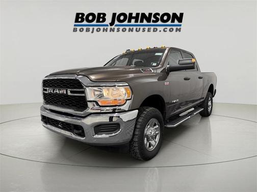 2019 RAM 2500 Tradesman Crew Cab 4x4 6'4' Box