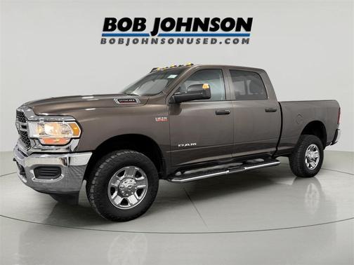 2019 RAM 2500 Tradesman Crew Cab 4x4 6'4' Box