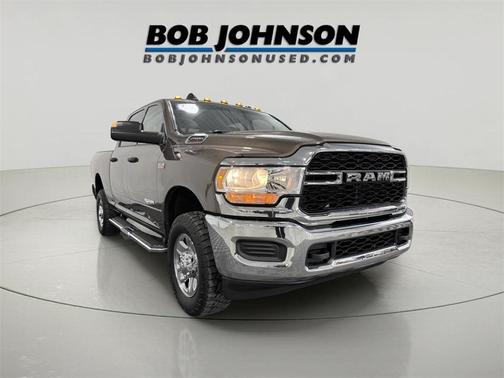 2019 RAM 2500 Tradesman Crew Cab 4x4 6'4' Box