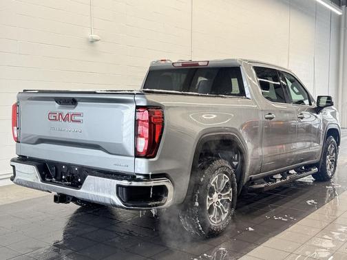2023 GMC Sierra 1500 SLE