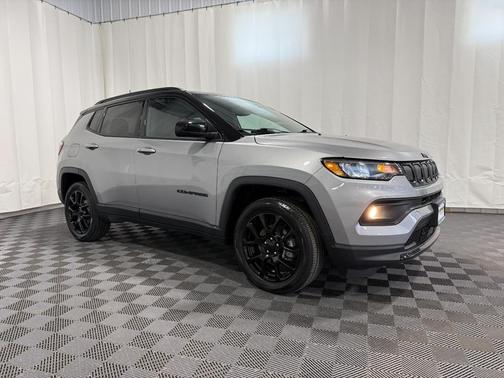 Billet Silver Metallic Clearcoat 2022 Jeep Compass Latitude
