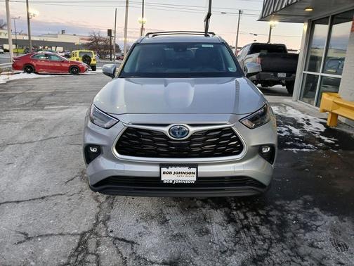 2023 Toyota Highlander Hybrid XLE