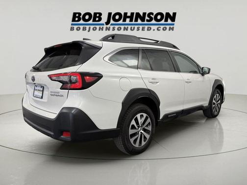 Crystal White Pearl 2024 Subaru Outback Premium