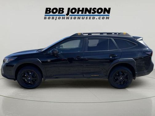 Crystal Black Silica 2023 Subaru Outback Wilderness