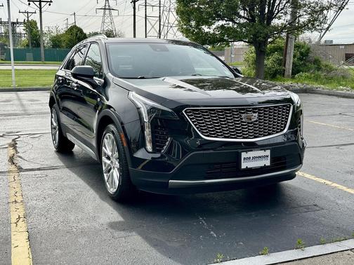 Stellar Black Metallic 2020 Cadillac XT4 Premium Luxury