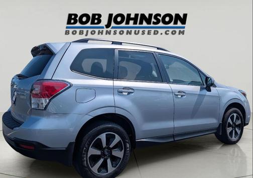 Dark Gray Metallic 2017 Subaru Forester 2.5i Premium