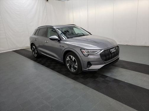 2021 Audi e-tron Premium