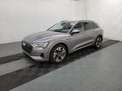 2021 Audi e-tron Premium