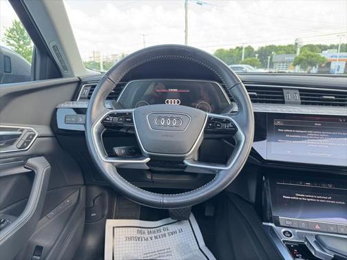2021 Audi e-tron Premium