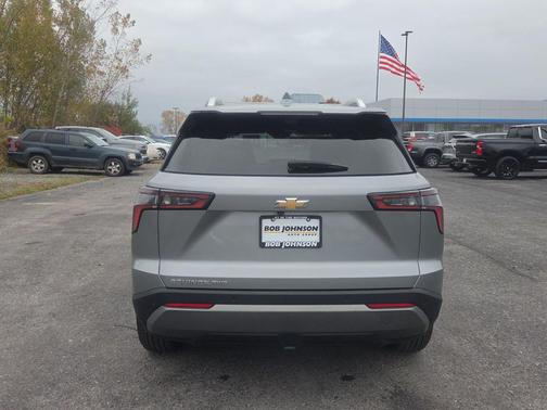 Sterling Gray Metallic 2025 Chevrolet Equinox 1LT