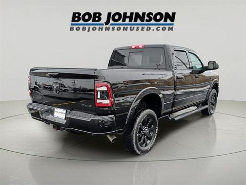 2022 RAM 2500 Laramie Crew Cab 4x4 6'4' Box