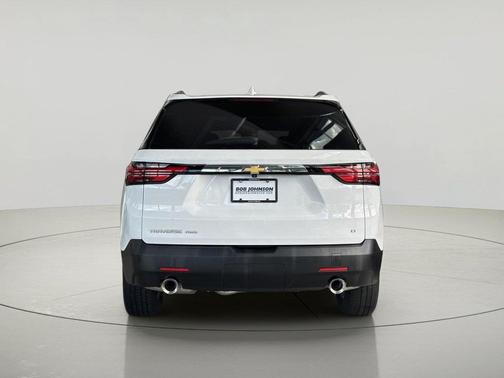 Summit White 2023 Chevrolet Traverse LT Cloth