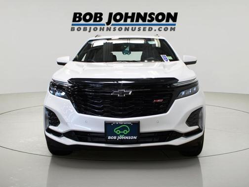 Iridescent Pearl Tricoat 2024 Chevrolet Equinox RS