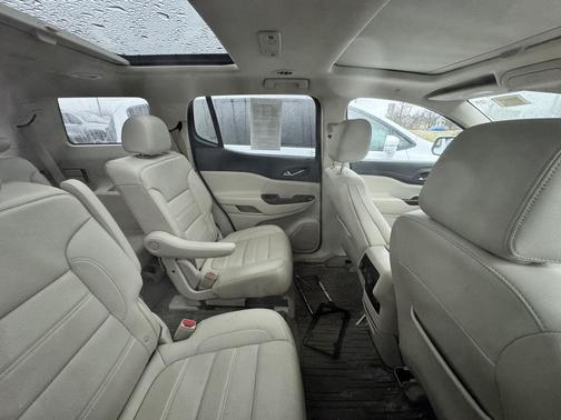 White Frost Tricoat 2023 GMC Acadia Denali