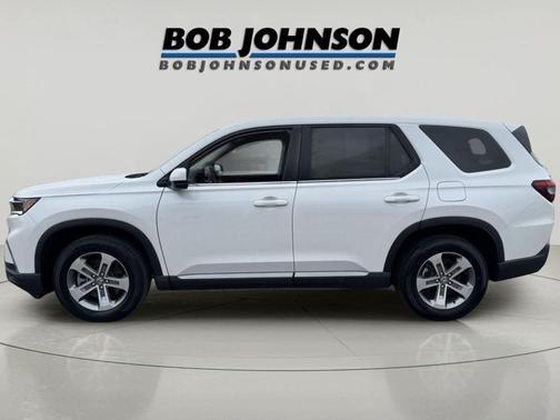 Platinum White Pearl 2023 Honda Pilot AWD EX-L 7 Passenger