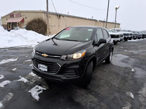 2022 Chevrolet Trax LS