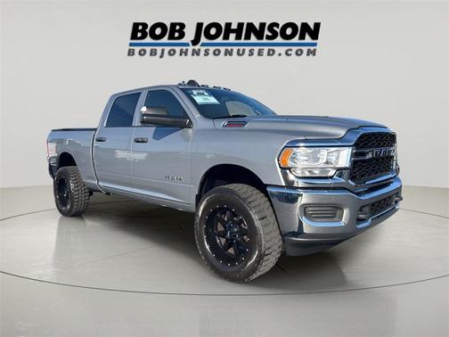 2021 RAM 2500 Tradesman Crew Cab 4x4 6'4' Box