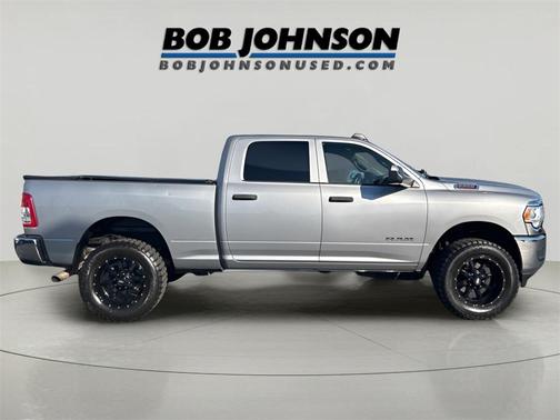 2021 RAM 2500 Tradesman Crew Cab 4x4 6'4' Box