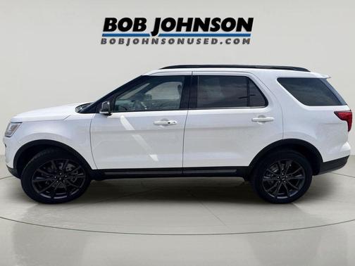 White Platinum Metallic Tri-Coat 2018 Ford Explorer XLT