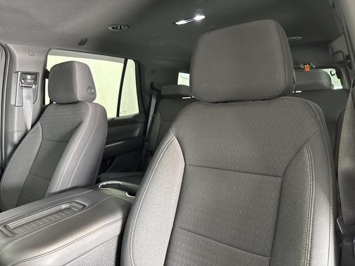 2022 GMC Yukon SLE