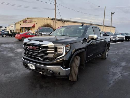 2025 GMC Sierra 1500 SLT
