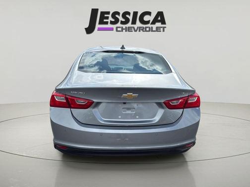 Sterling Gray Metallic 2024 Chevrolet Malibu FWD 1LT