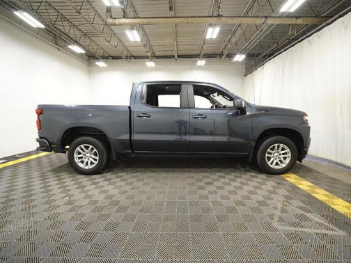 Shadow Gray Metallic 2020 Chevrolet Silverado 1500 RST