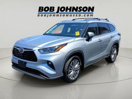 Celestial Silver Metallic 2023 Toyota Highlander Platinum
